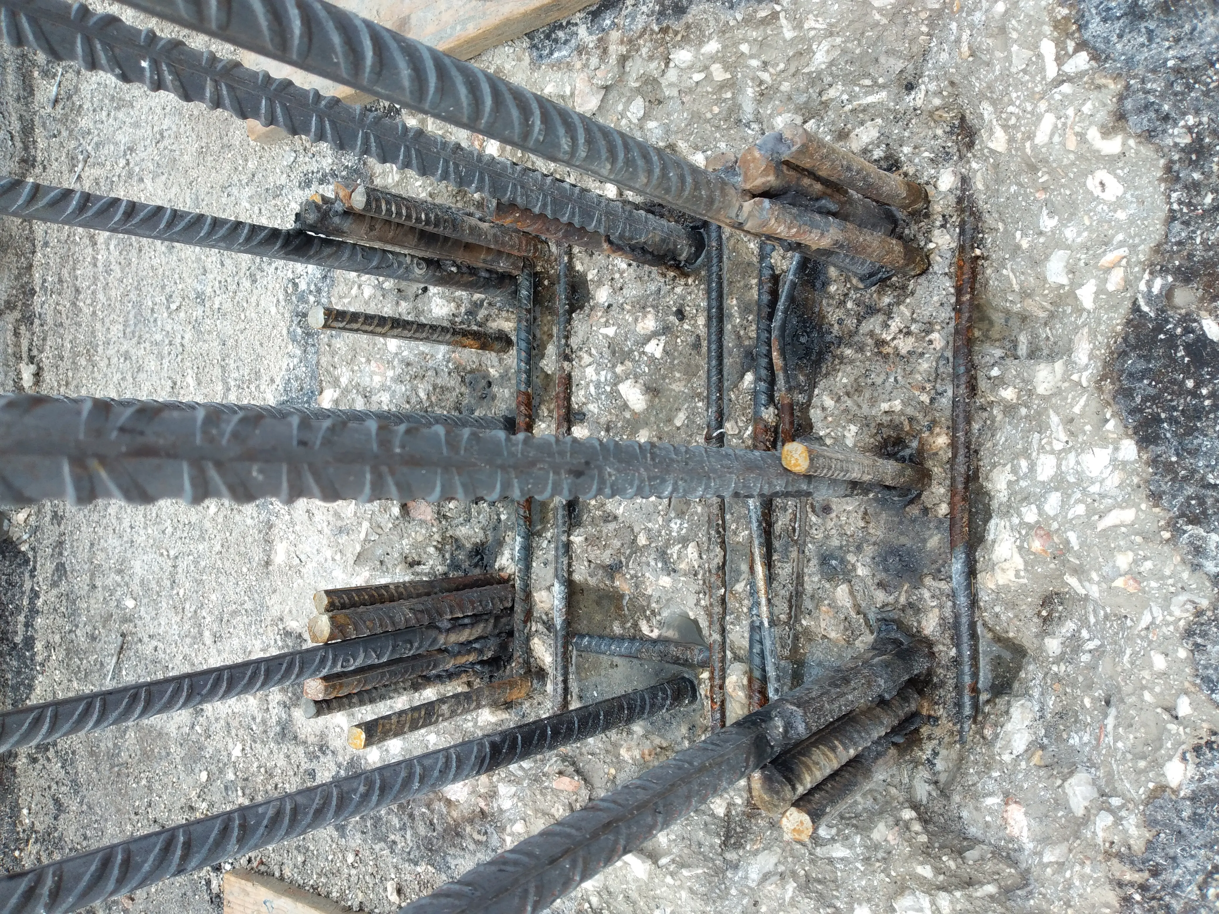 Αποκατάσταση Διαβρωμένων Υποστυλωμάτων